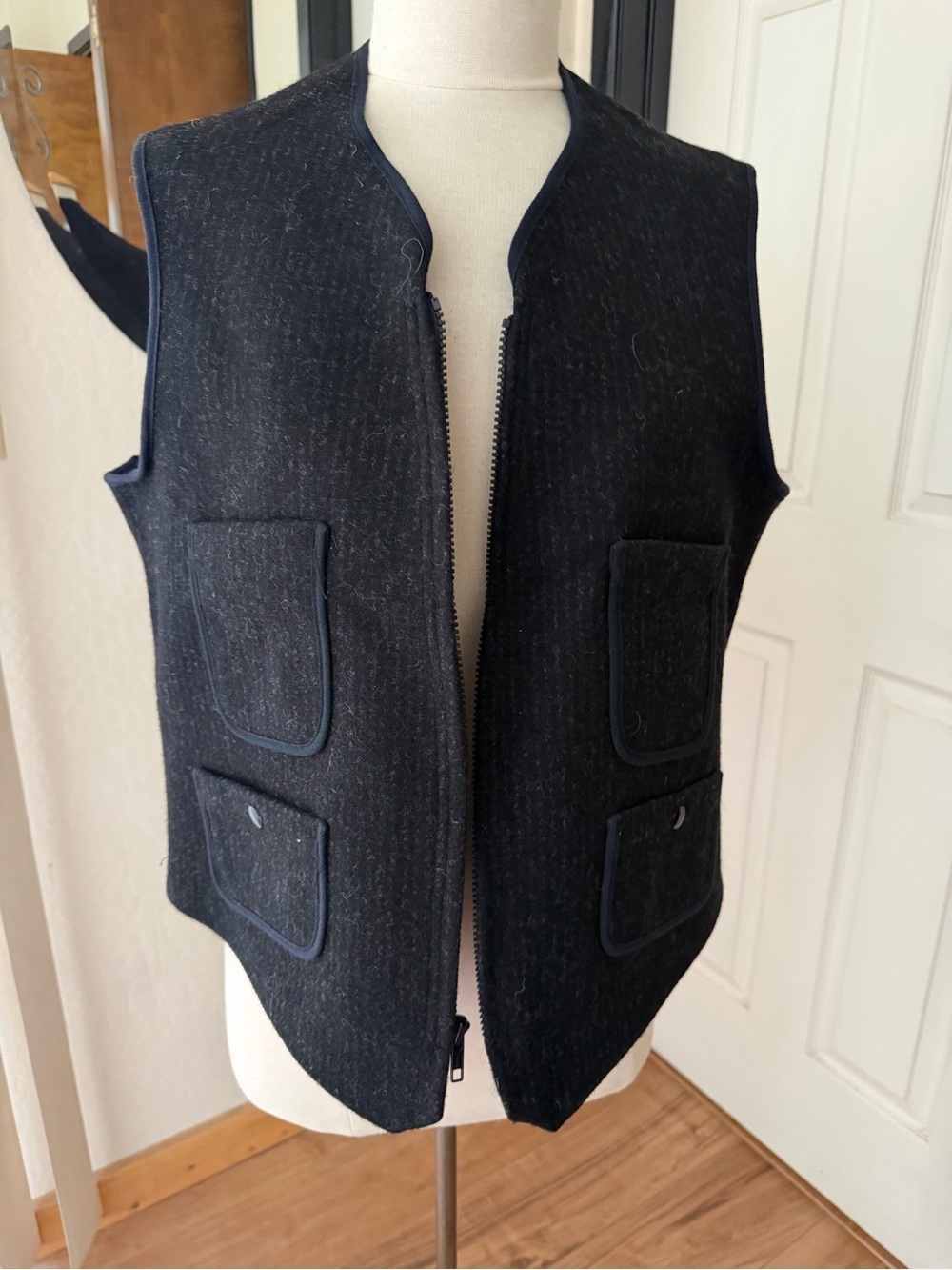 Woolrich Men's Black Wool Zip Vest with Patch Pockets